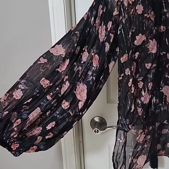 ZARA - Premium Collection - Picture 4 of 5